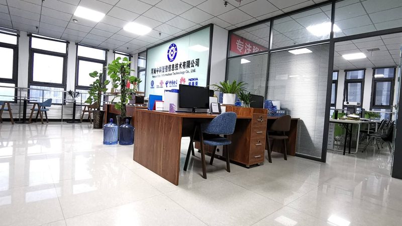 成都教育机构软硬件采购，如何选择合适方案？**